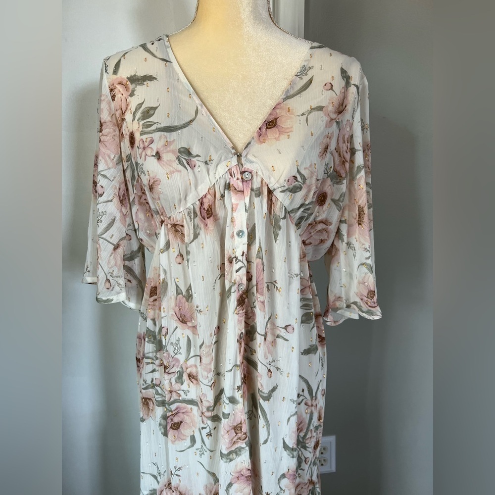 NWT Love Stitch Woman’s White Flower Airy Lightweight Boho Maxi Dress Size Large - Picture 3 of 13
